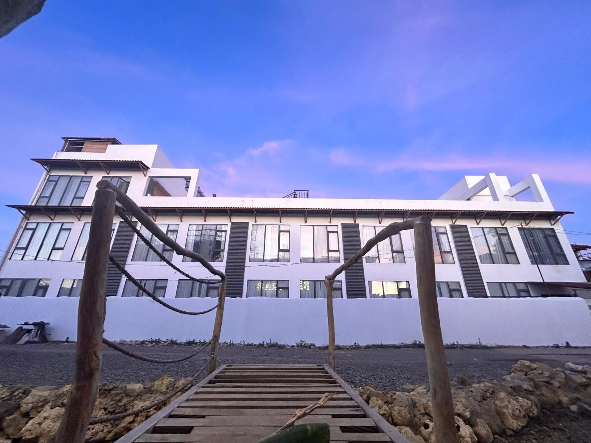 Fun Hotel Panglao Bagian luar foto