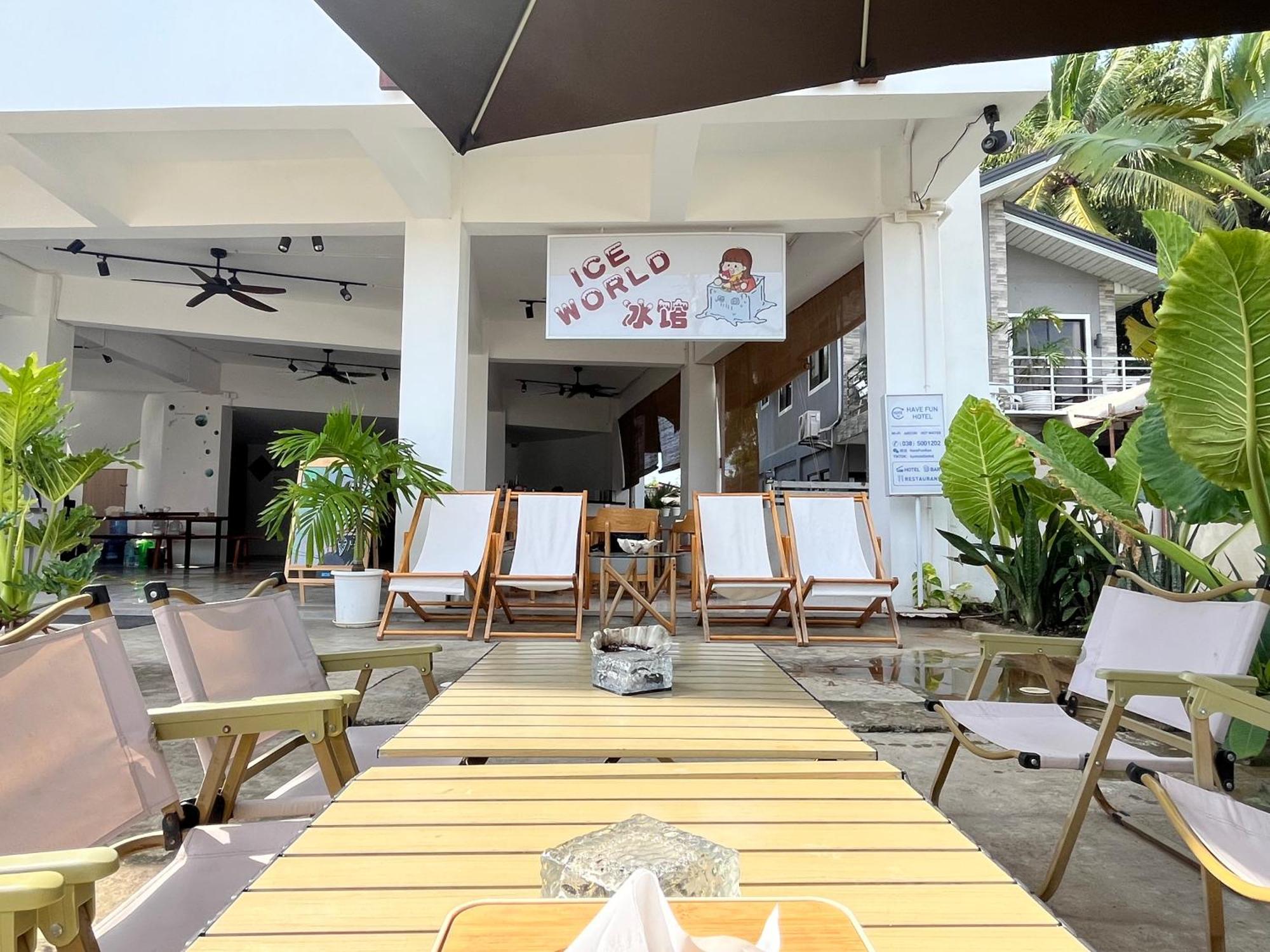 Fun Hotel Panglao Bagian luar foto