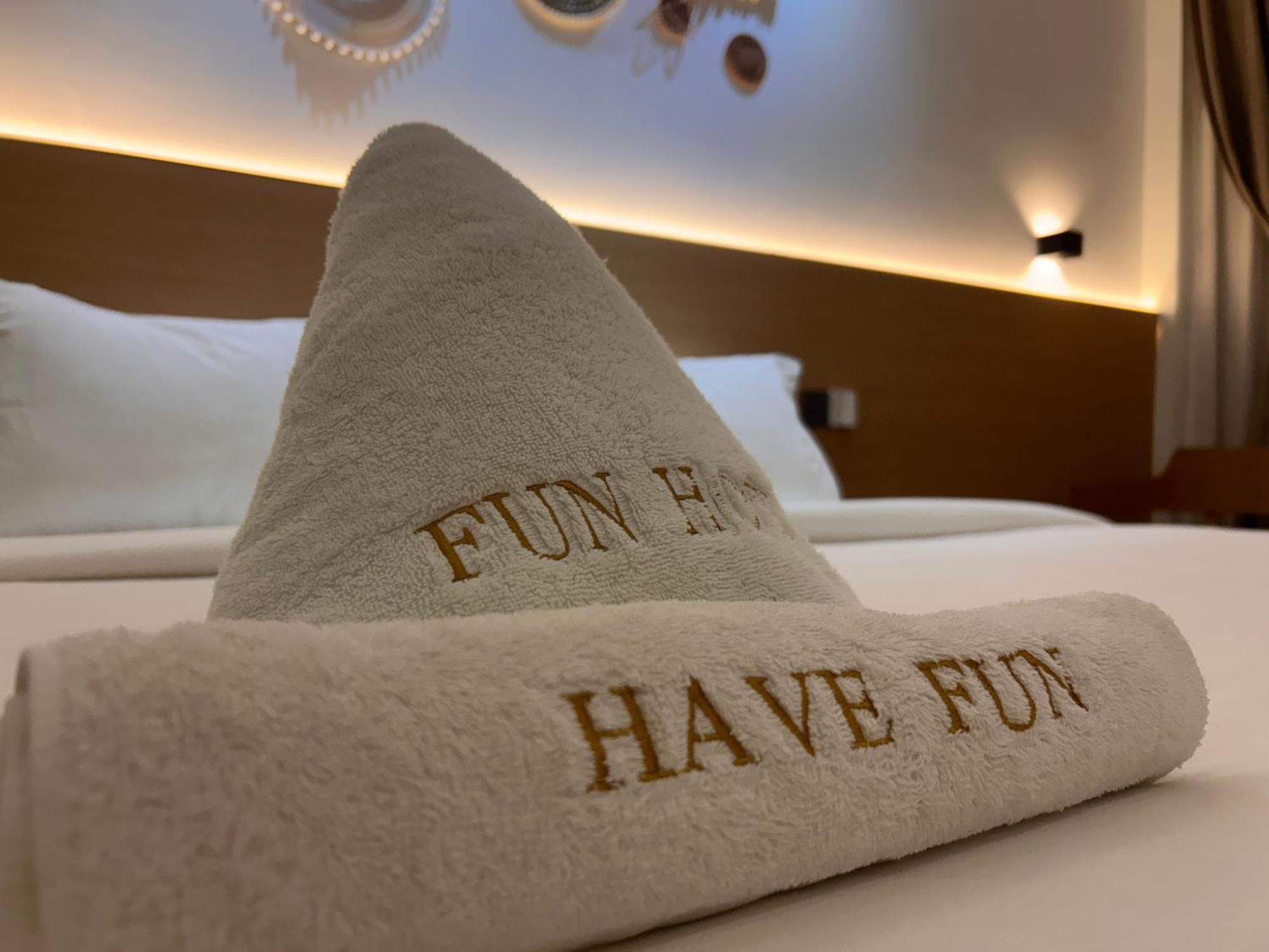 Fun Hotel Panglao Bagian luar foto